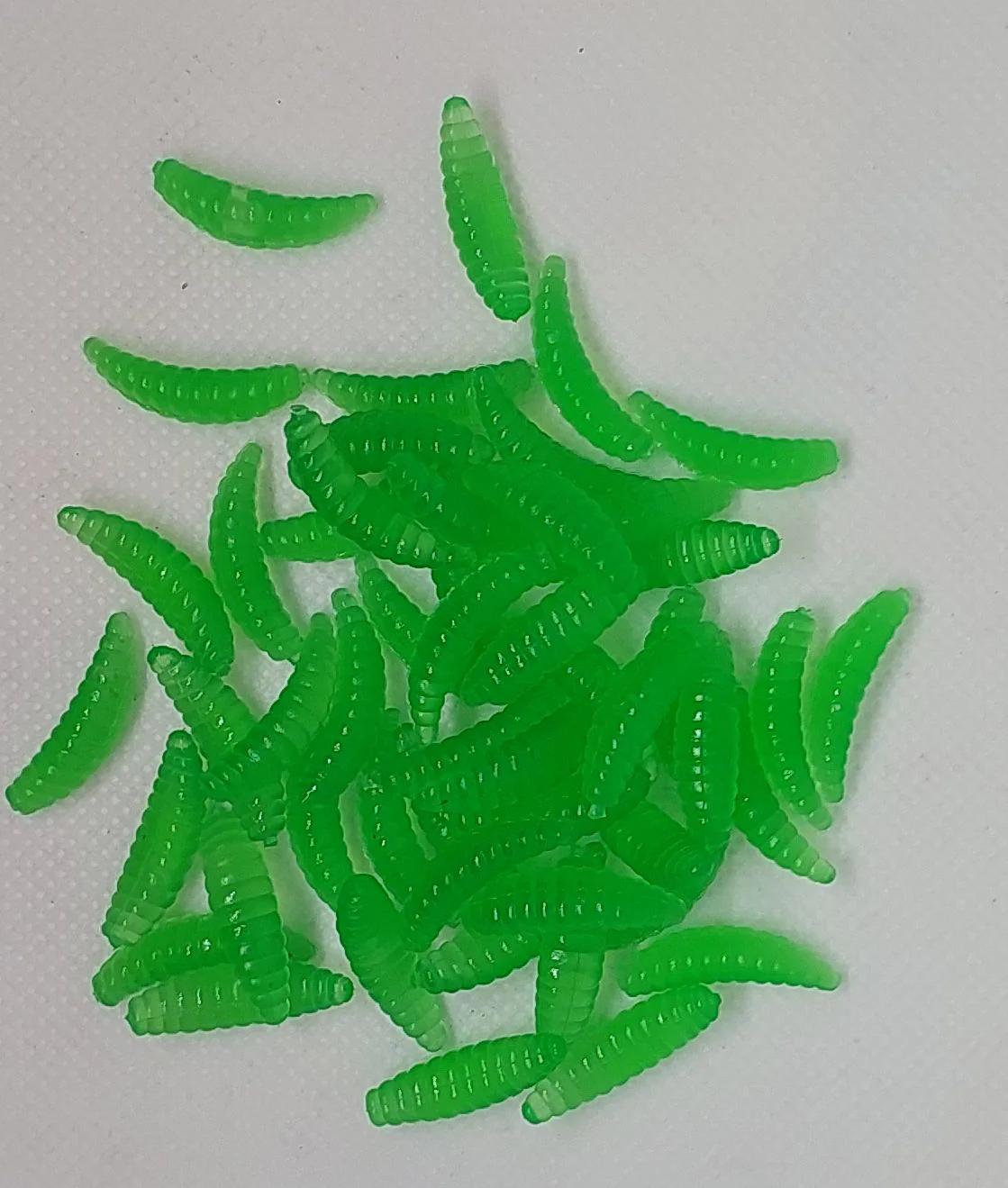 50PCS 2cm 0.3g Artificial Soft Grub Bait - Image 5