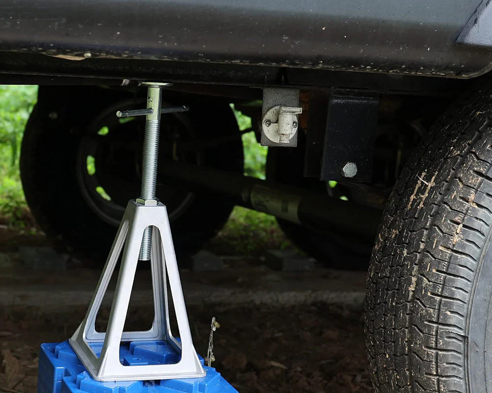 Aluminum RV Stabilizer Jacks 4 Pack - Image 4