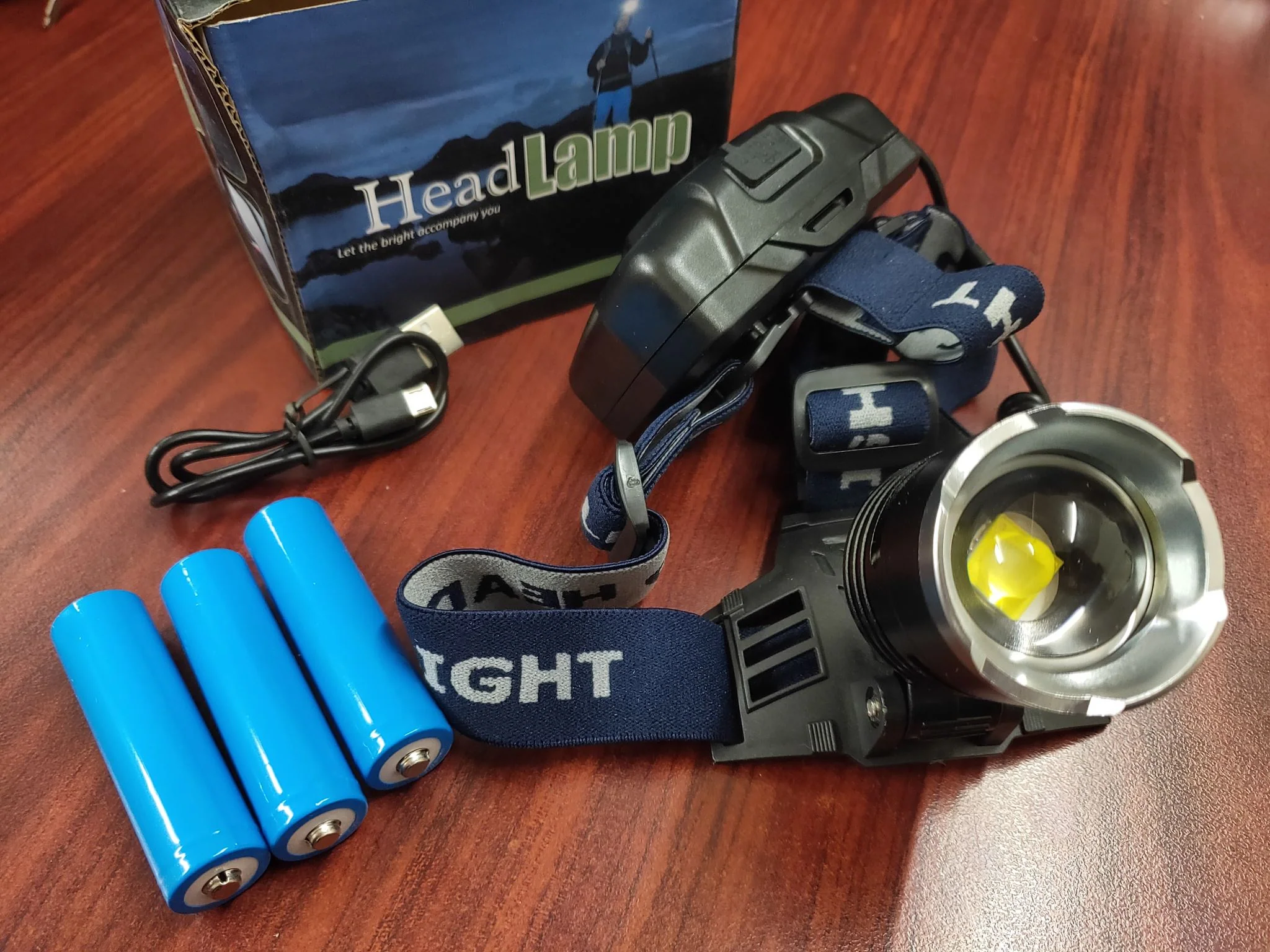 Headlamps XHP70 Super Bright Waterproof 3 x 18650 Batteris Adjustable Focus - Image 8