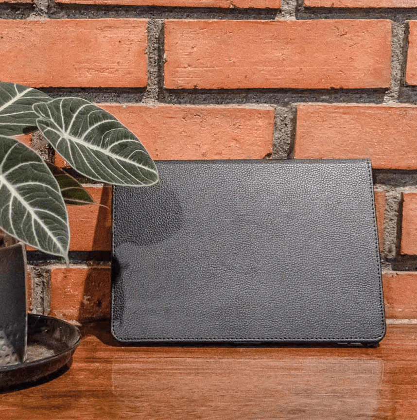 iPad 5 Rotating Case – 360° Protective Cover (2017) - Image 6