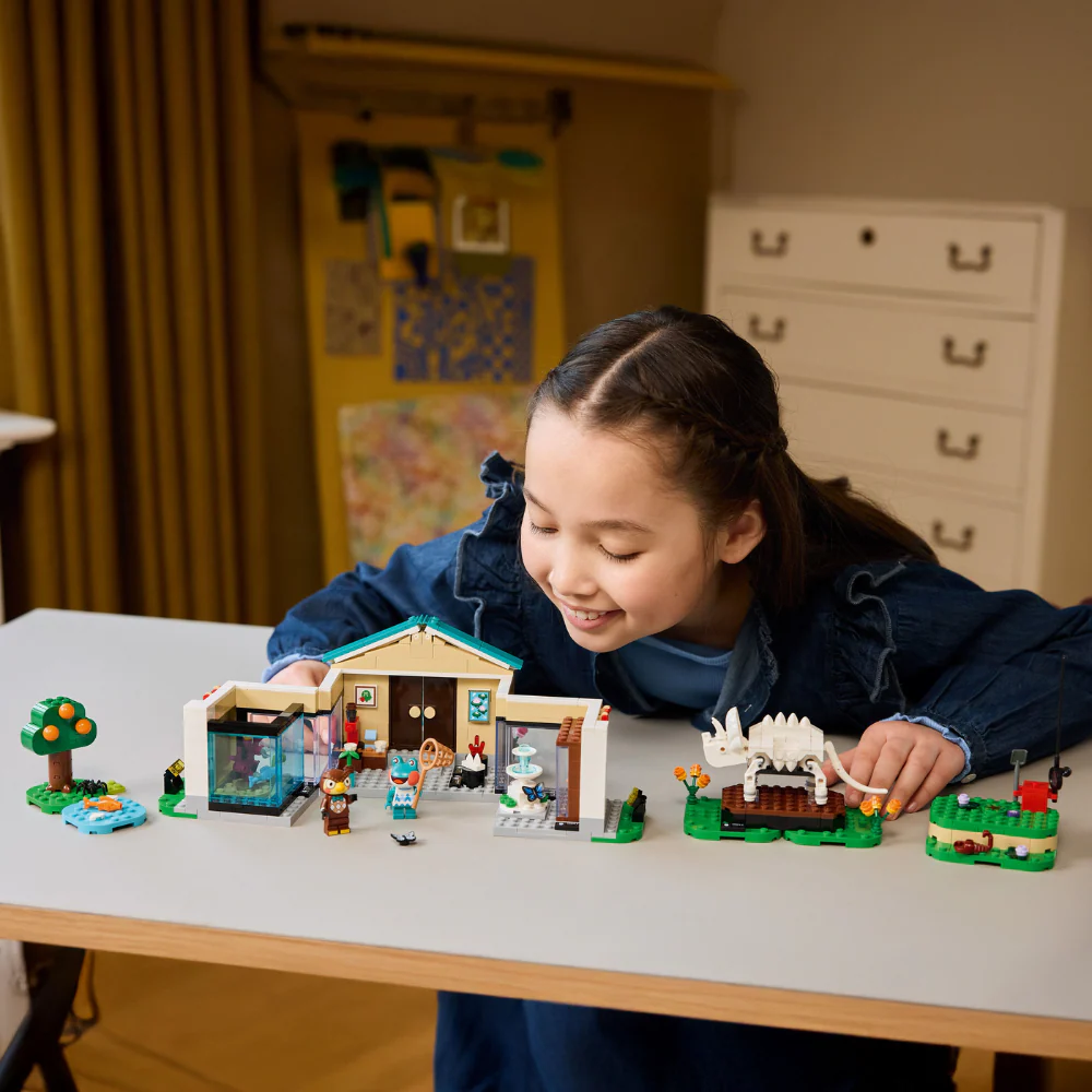 LEGO Animal Crossing: Blathers Museum Collection (77056) - Image 4