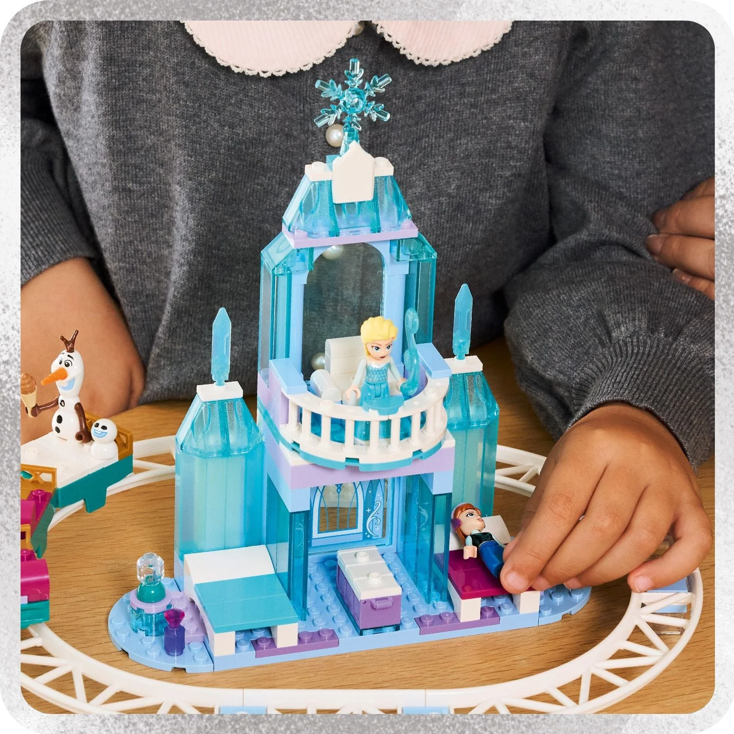LEGO Disney: Frozen Elsas Ice Castle & Snow Ride Adventure (43281) - Image 8