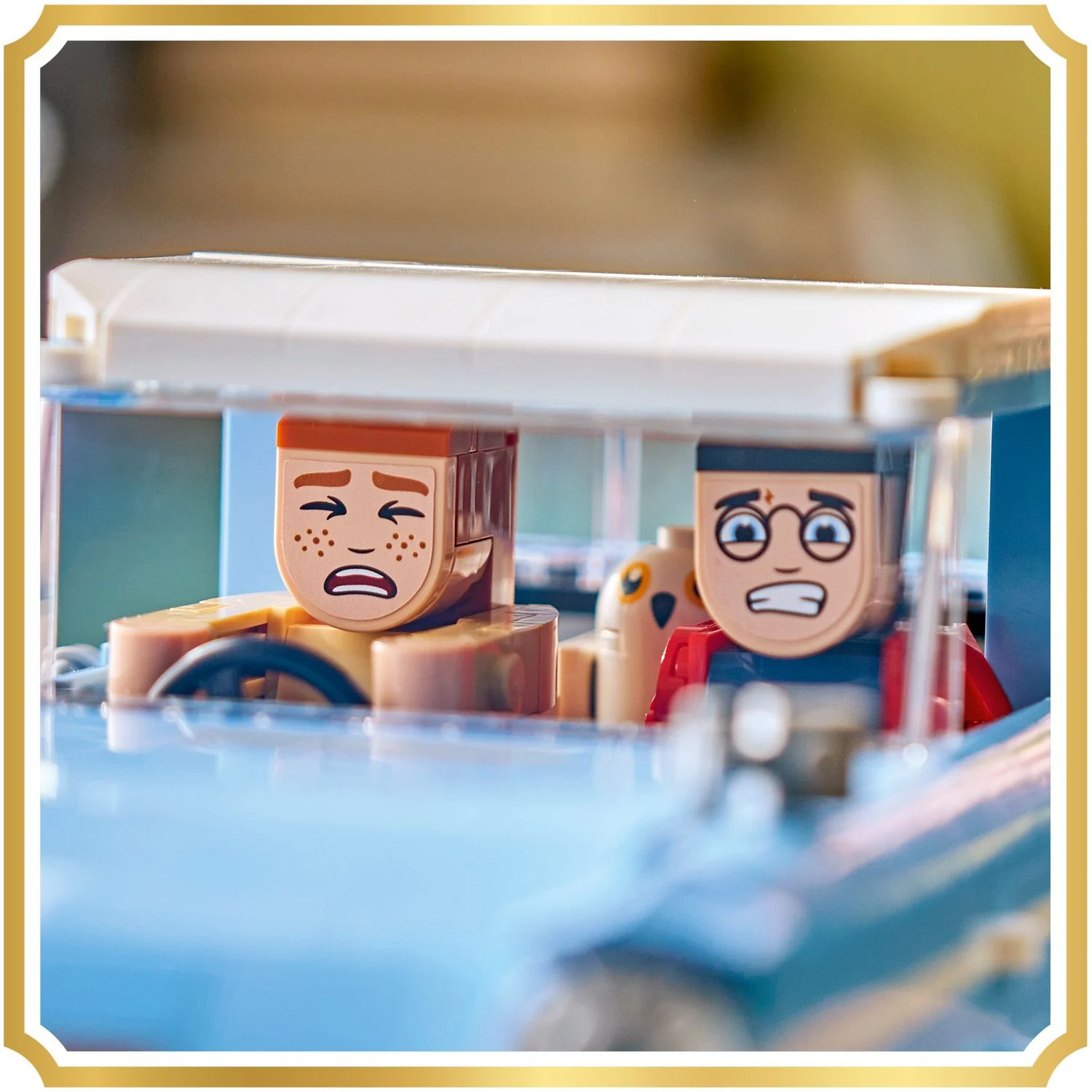LEGO Harry Potter: Enchanted Flying Ford Anglia (76470) - Image 9