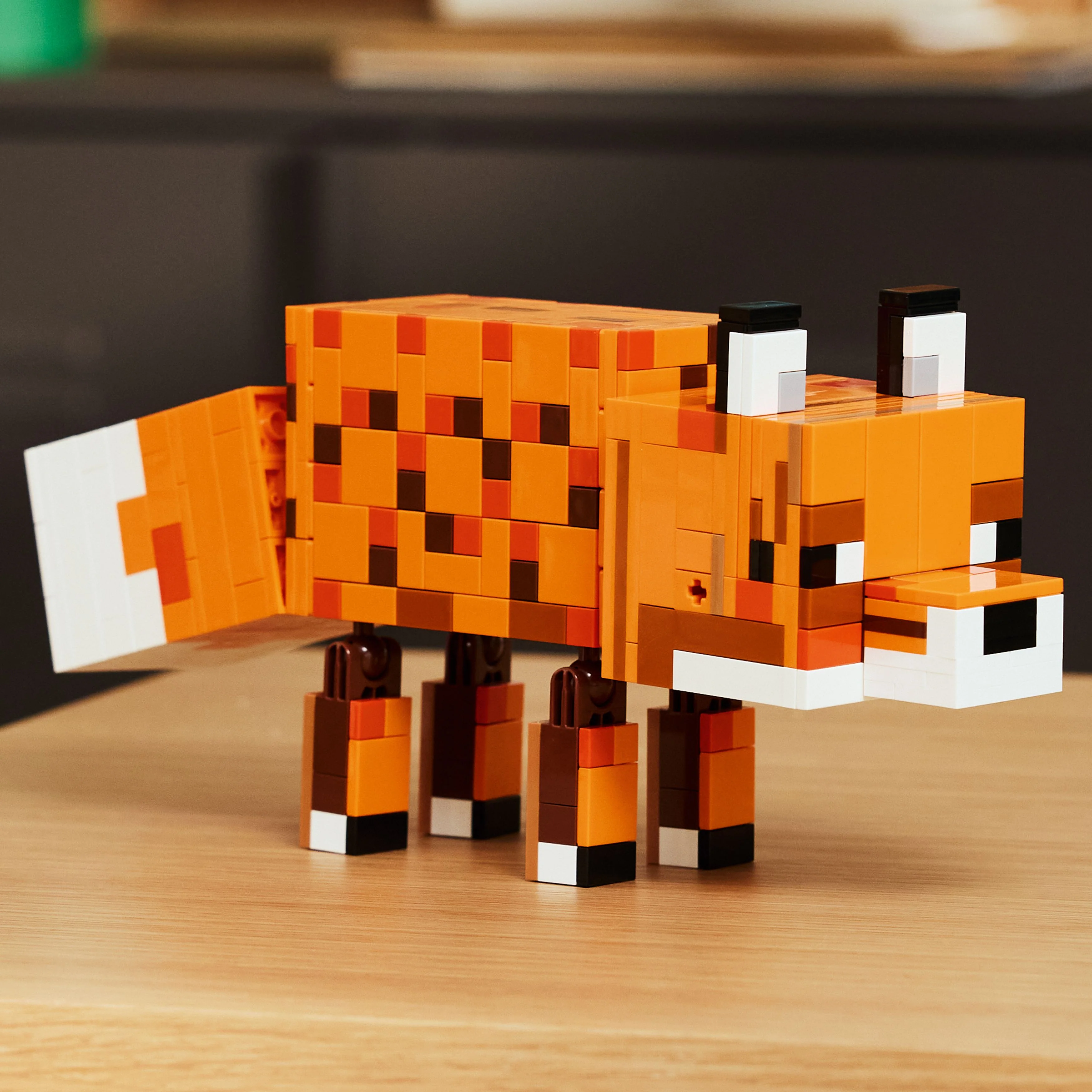 LEGO Minecraft: The Fox (21588) - Image 7
