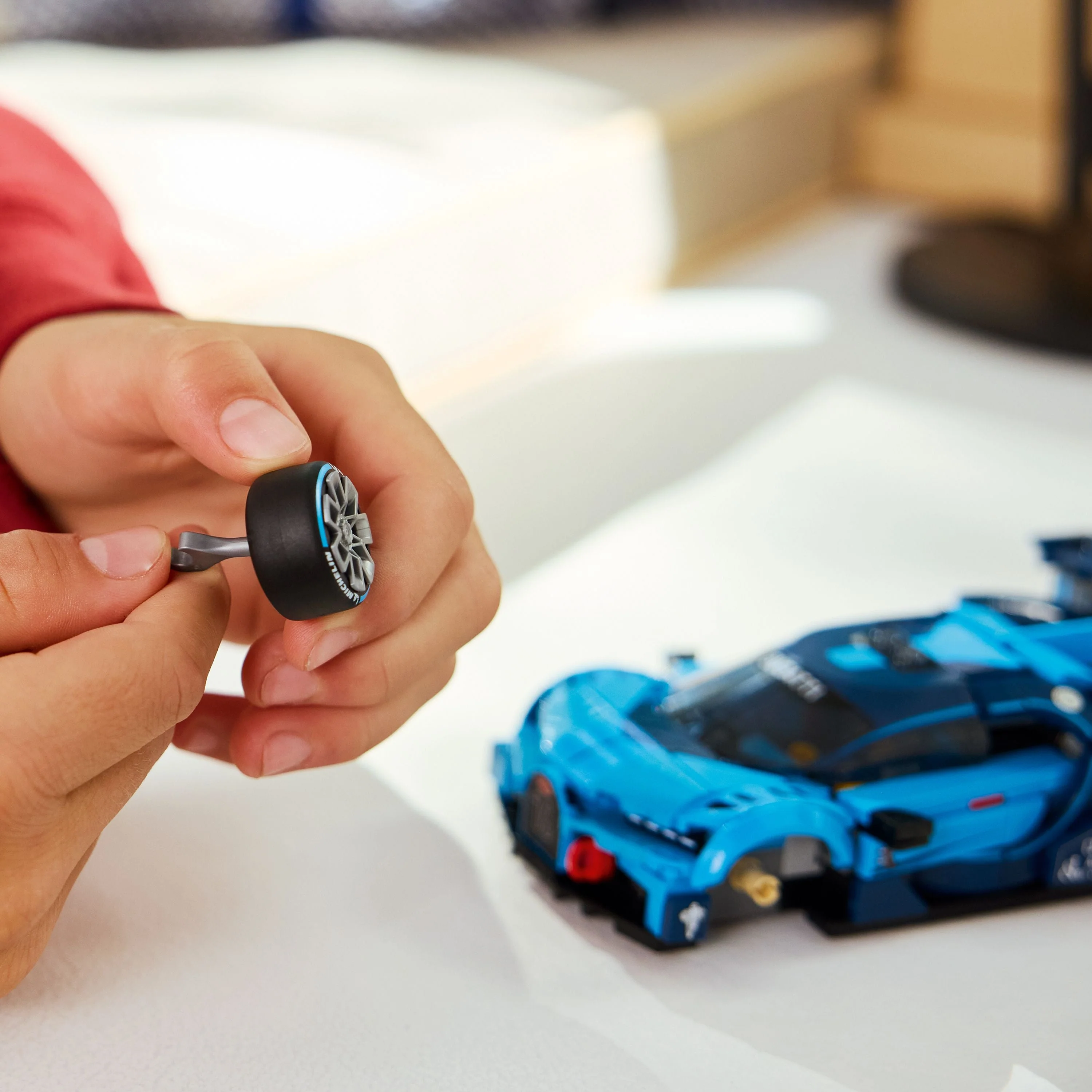 LEGO Speed Champions: Bugatti Vision Gran Turismo Hyper Sports Car (77253) - Image 9