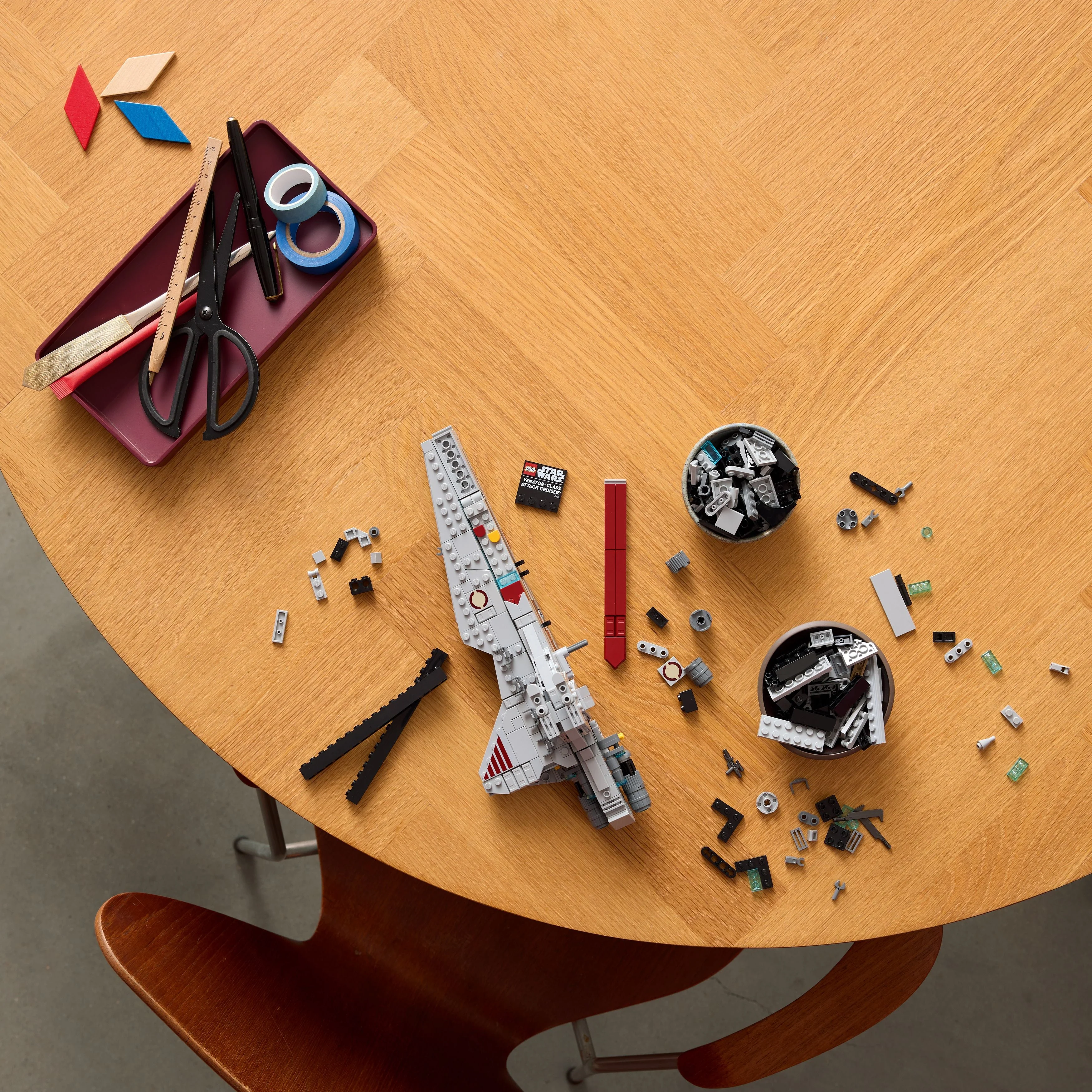LEGO Star Wars: Venator-Class Attack Cruiser (75441) - Image 6