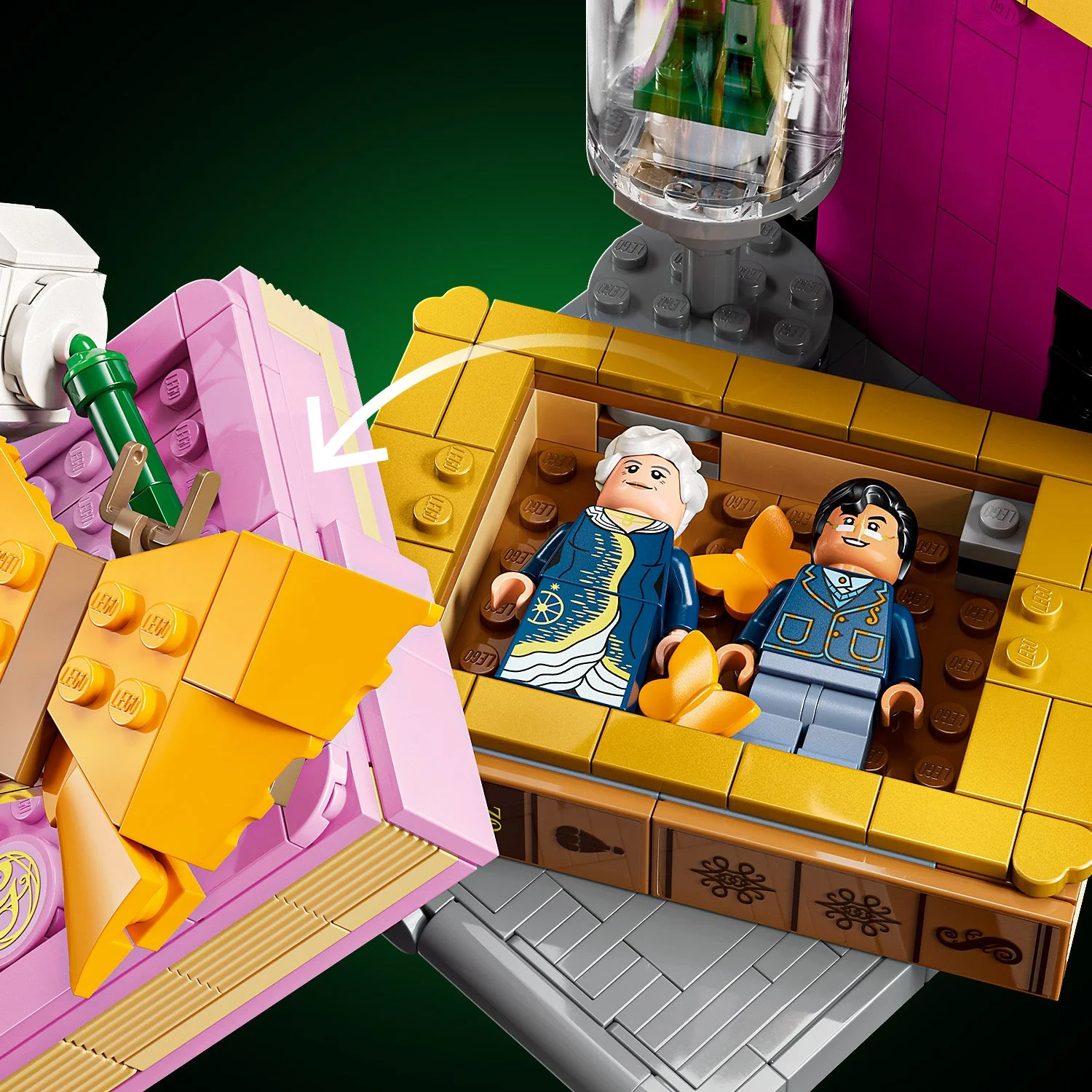 LEGO Wicked: Glinda & Elphaba Bookends (75691) - Image 10