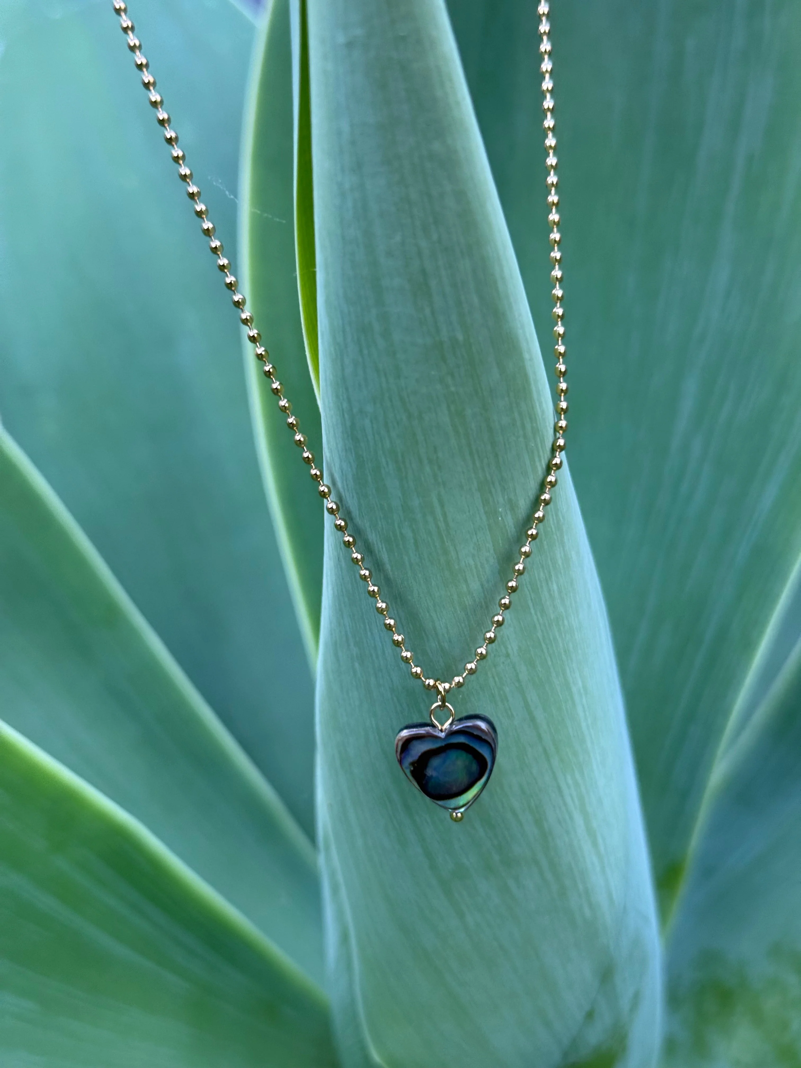 Pāua Gold Heart Necklace - Image 2