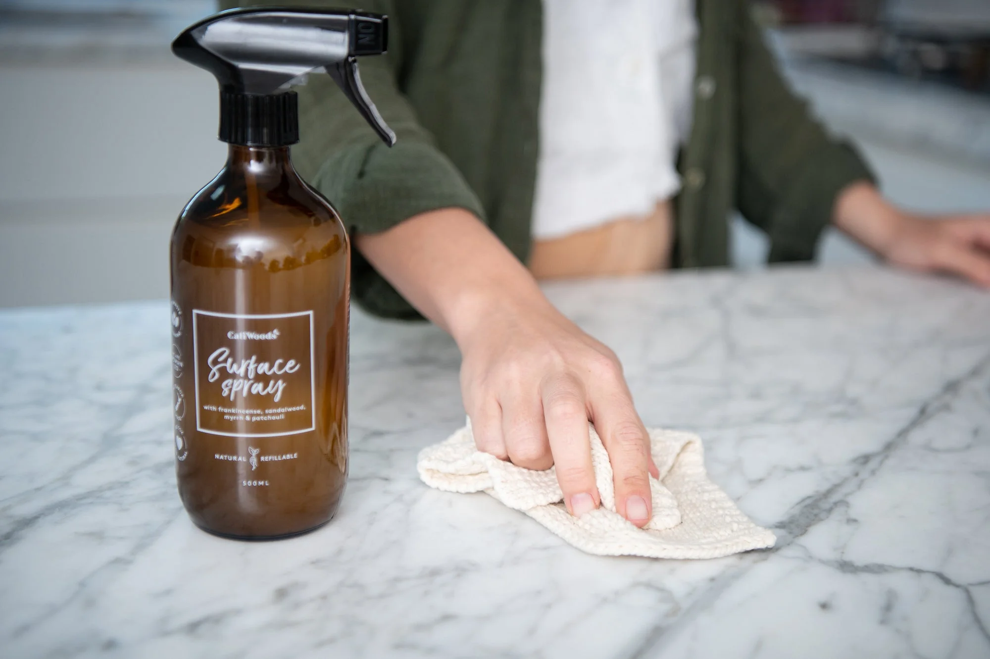 Refillable Surface Spray - Image 4